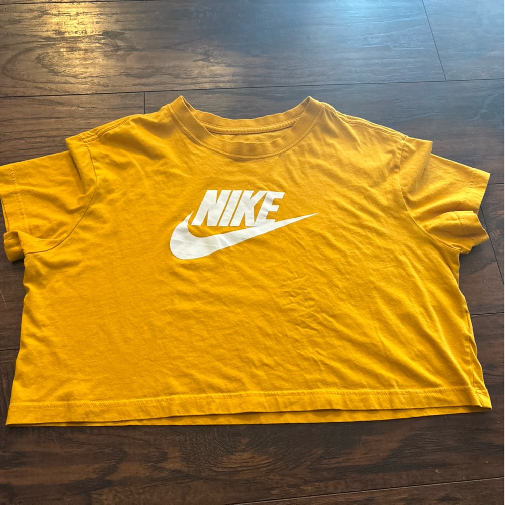 Nike Women’s The Nike cropped  Tee, Size L, Gold Yellow Color